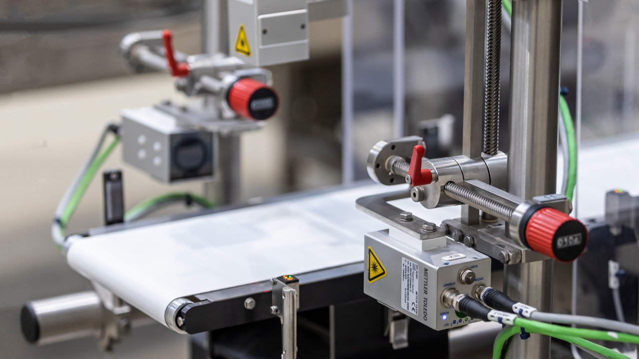 Vision inspection for flow wrap packages Vision inspection for flow wrap packages