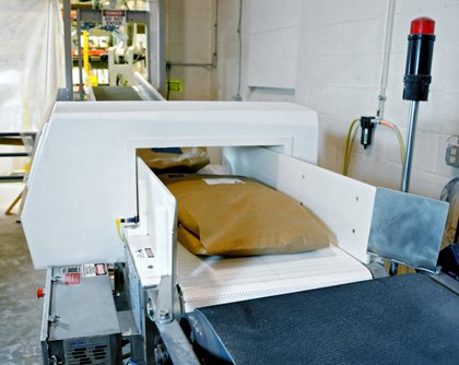 Metallerkennung für verpackte Schüttgüter