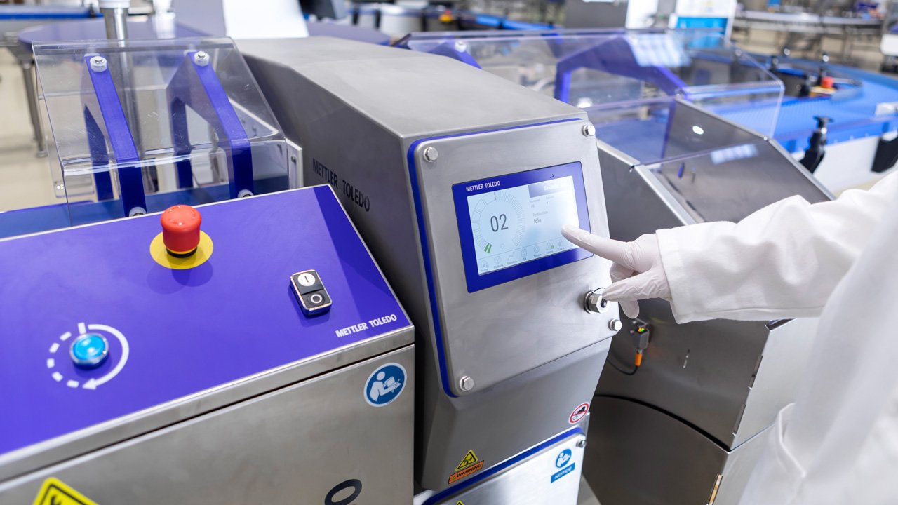 Factors in metal detection sensitivity