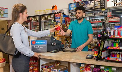 Aprenda cómo las aplicaciones de venta por peso pueden aumentar la rentabilidad en las tiendas de conveniencia.